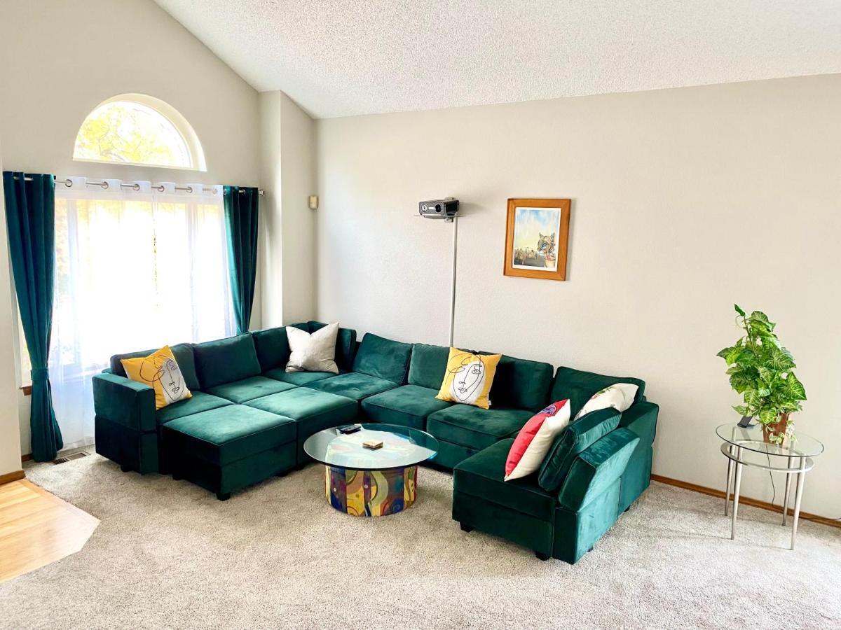 Artsy Home Close To Usafa With Fireplace And Patio Colorado Springs Eksteriør billede