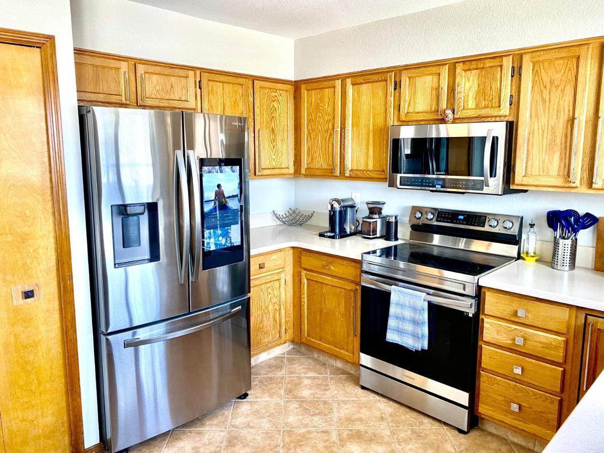 Artsy Home Close To Usafa With Fireplace And Patio Colorado Springs Eksteriør billede