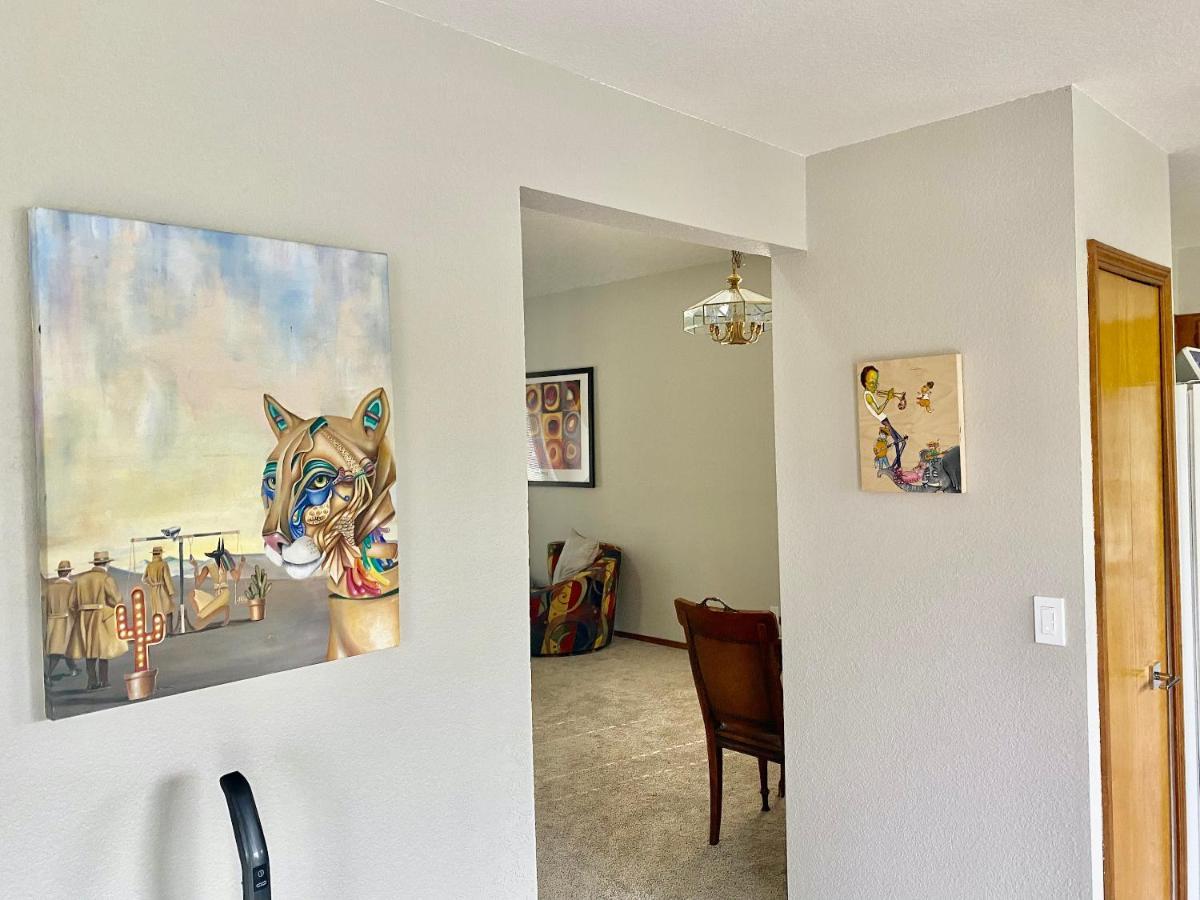 Artsy Home Close To Usafa With Fireplace And Patio Colorado Springs Eksteriør billede